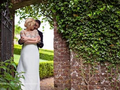 Tie it up – Kelly Clarkson